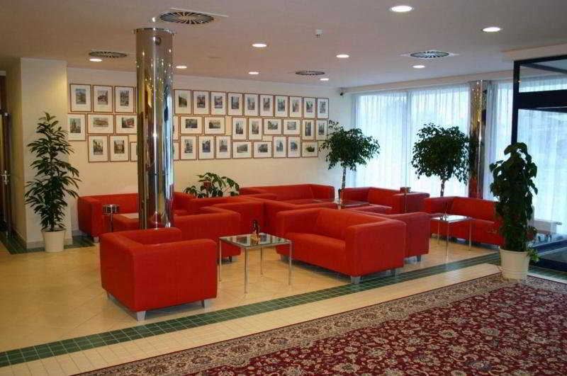 Ramada Airport Hotel Praha Interiér fotografie